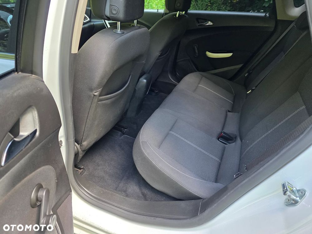 Opel Astra 1.4 T Sport EU6 - 12