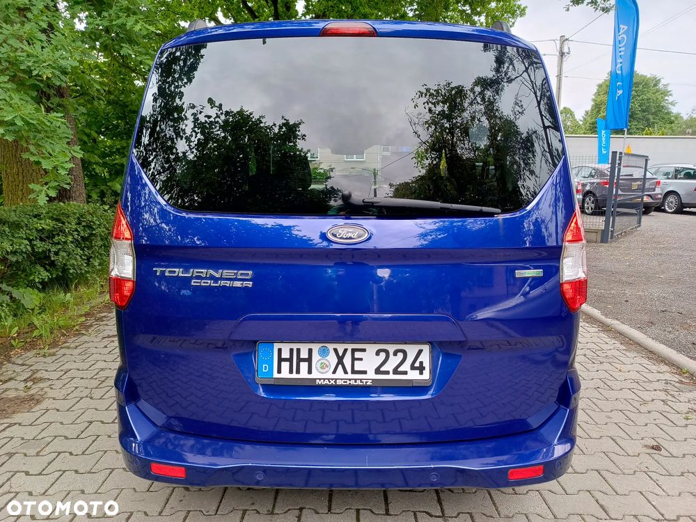 Ford Tourneo Courier 1.0 EcoBoost Titanium - 16