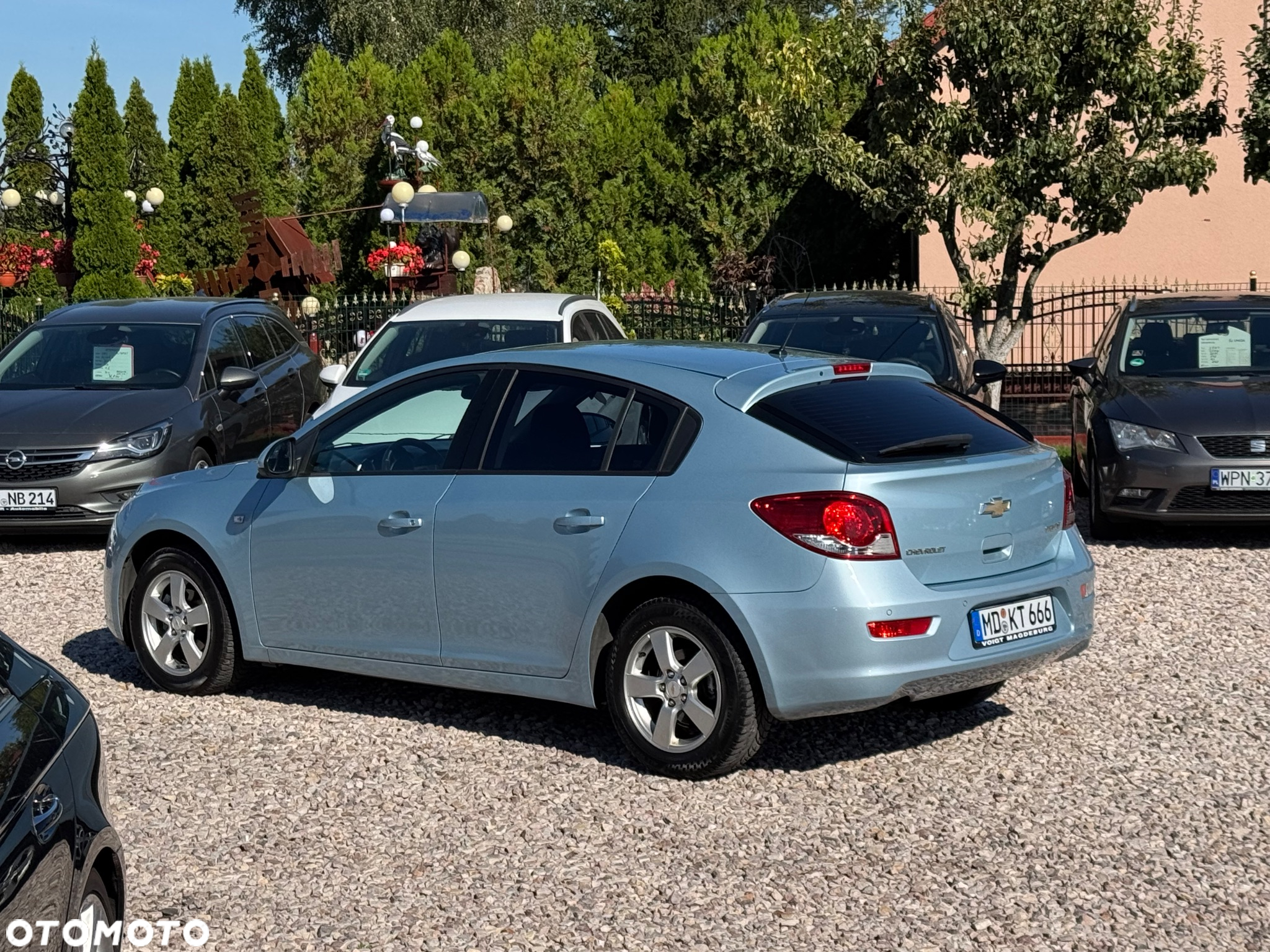 Chevrolet Cruze - 27