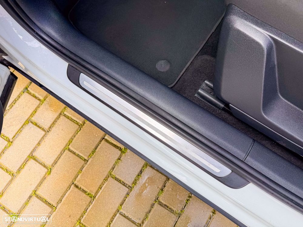 Audi Q2 30 TDI S tronic - 14