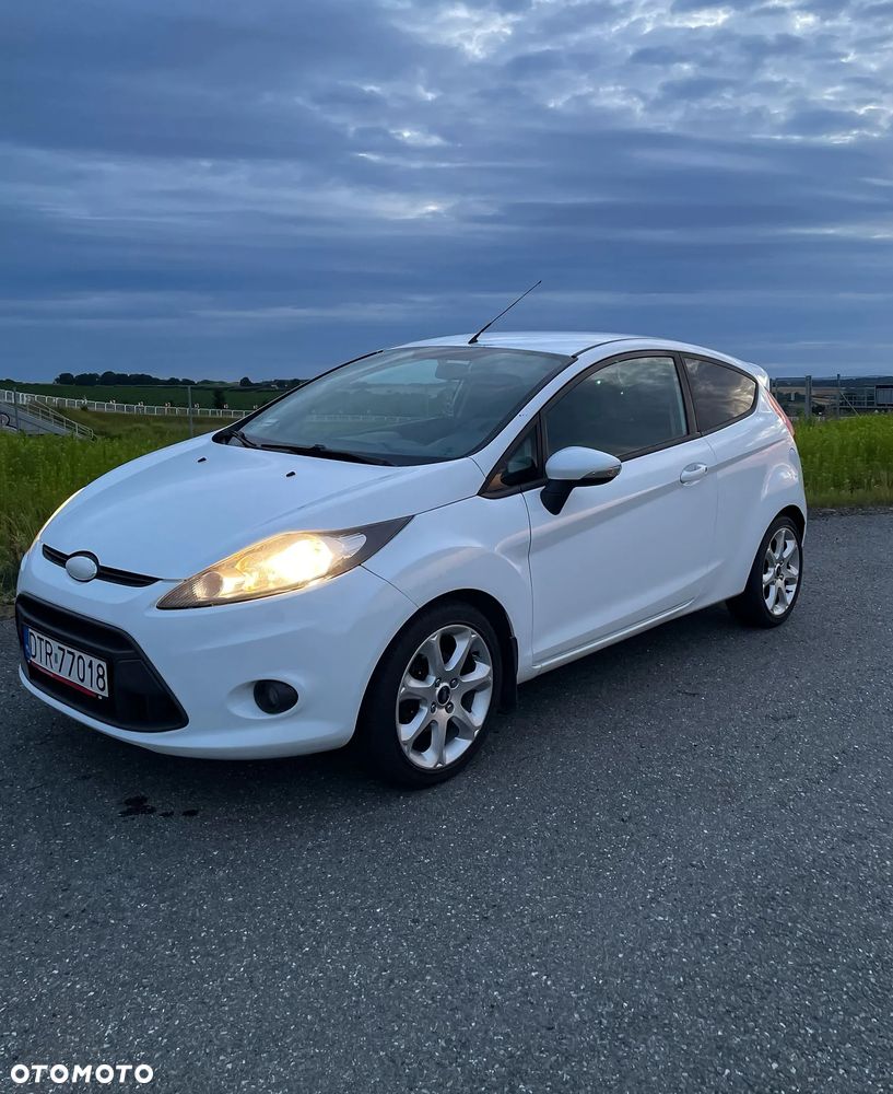 Ford Fiesta 1.25 Ambiente - 1