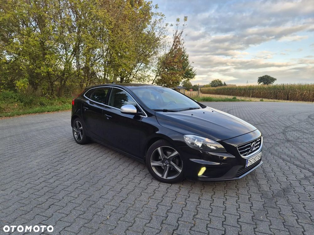 Volvo V40 2013 photo 2