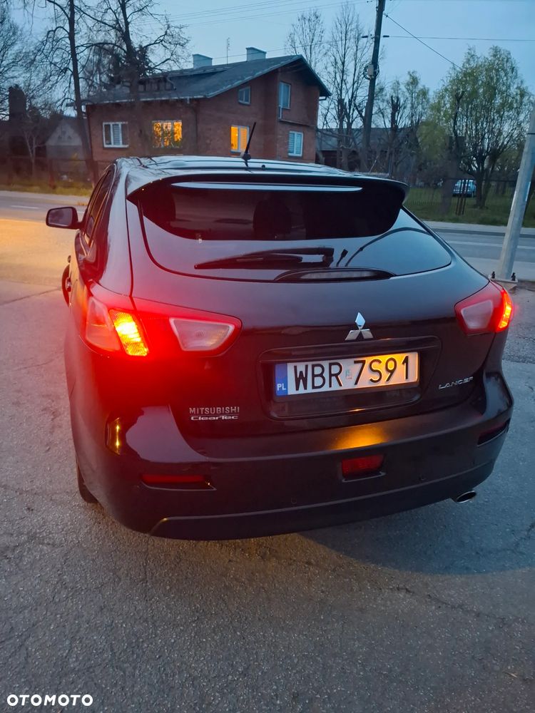 Mitsubishi Lancer 1.8 DID Intense - 3