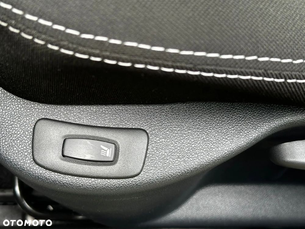 Renault Clio TCe 90 Dynamique - 11