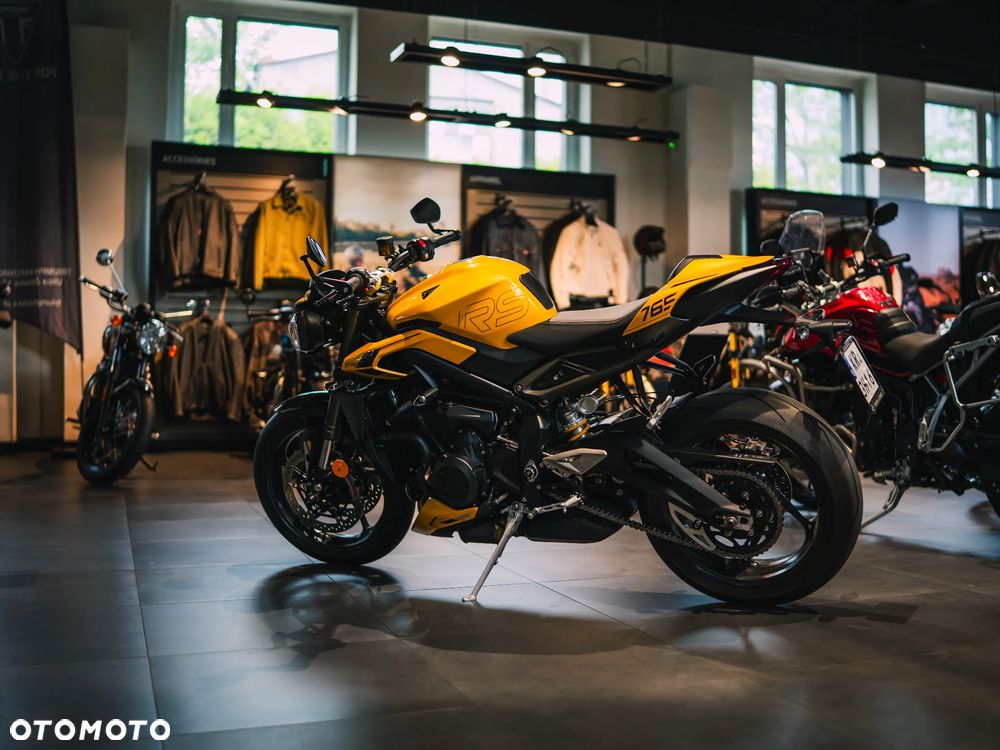 Triumph Street Triple - 20
