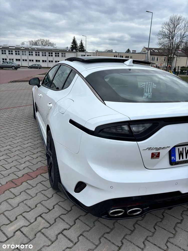 Kia Stinger 3.3 T-GDI V6 GT AWD - 13