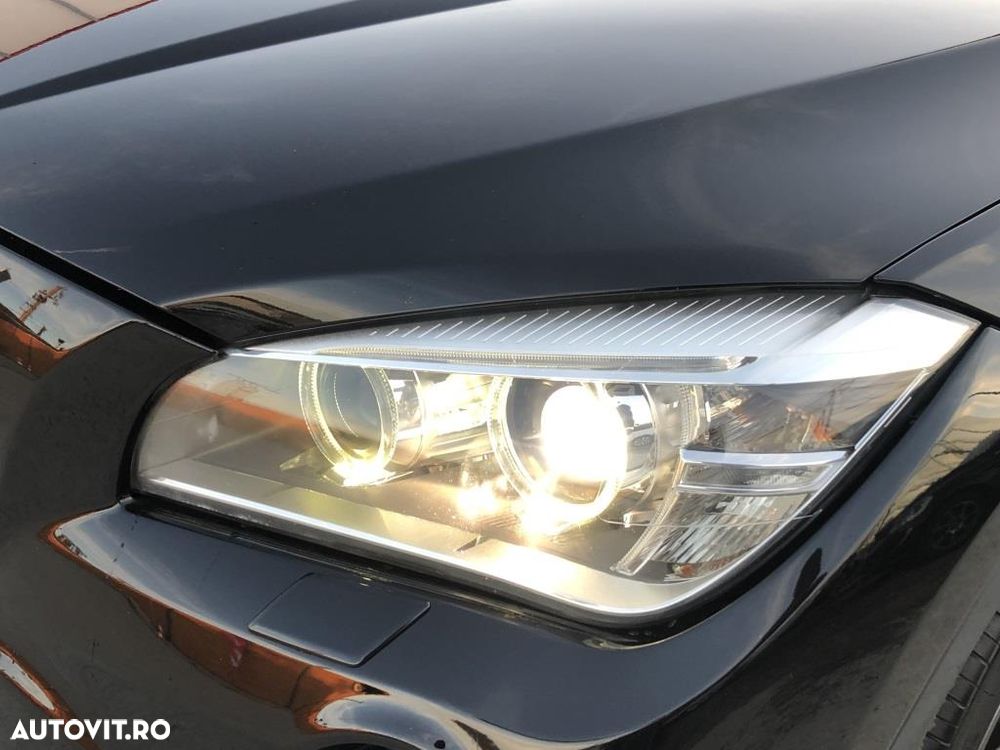 BMW X1 xDrive18d Aut. Sport Line - 34