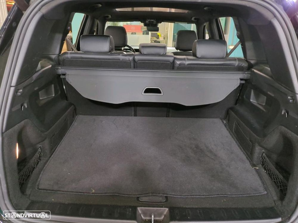 Mercedes-Benz GLB 180 d Progressive - 10