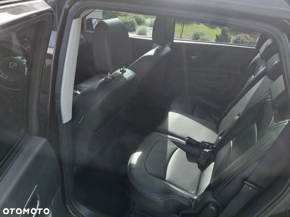 Nissan Qashqai+2 - 22