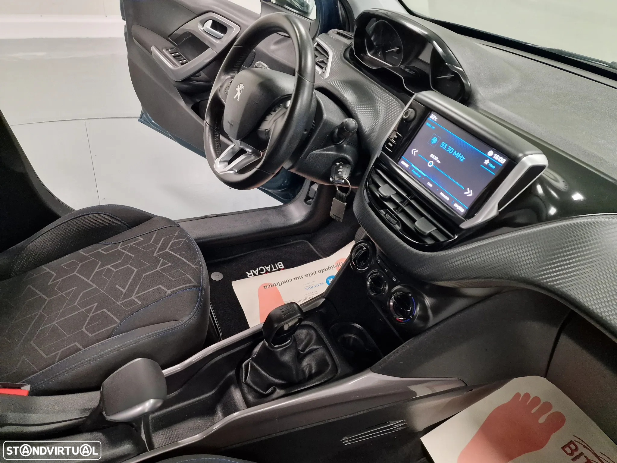Peugeot 2008 1.2 PureTech Style - 46