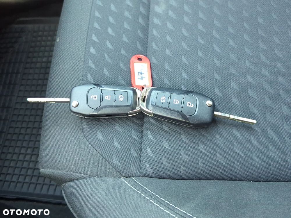 Ford Fiesta 1.0 EcoBoost Titanium - 31