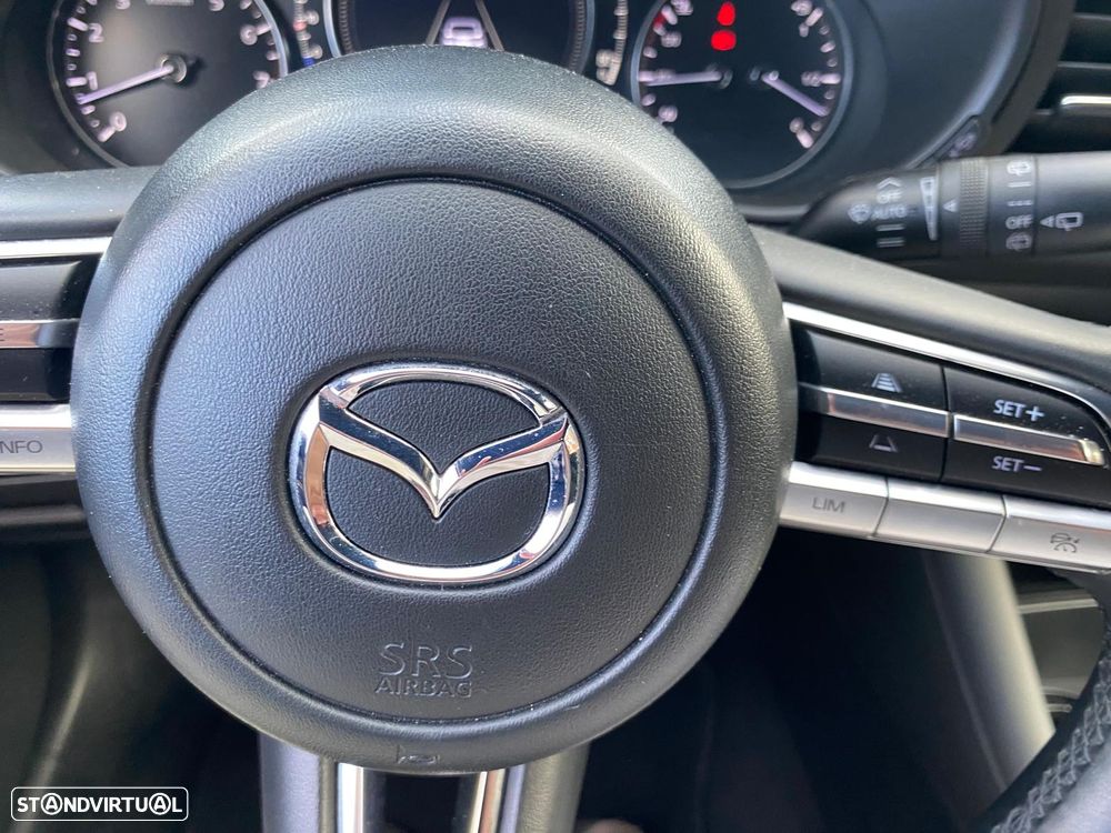 Mazda 3 Hatchback 2.0 Sky-G Evolve P.i-Actvsense J18 - 18