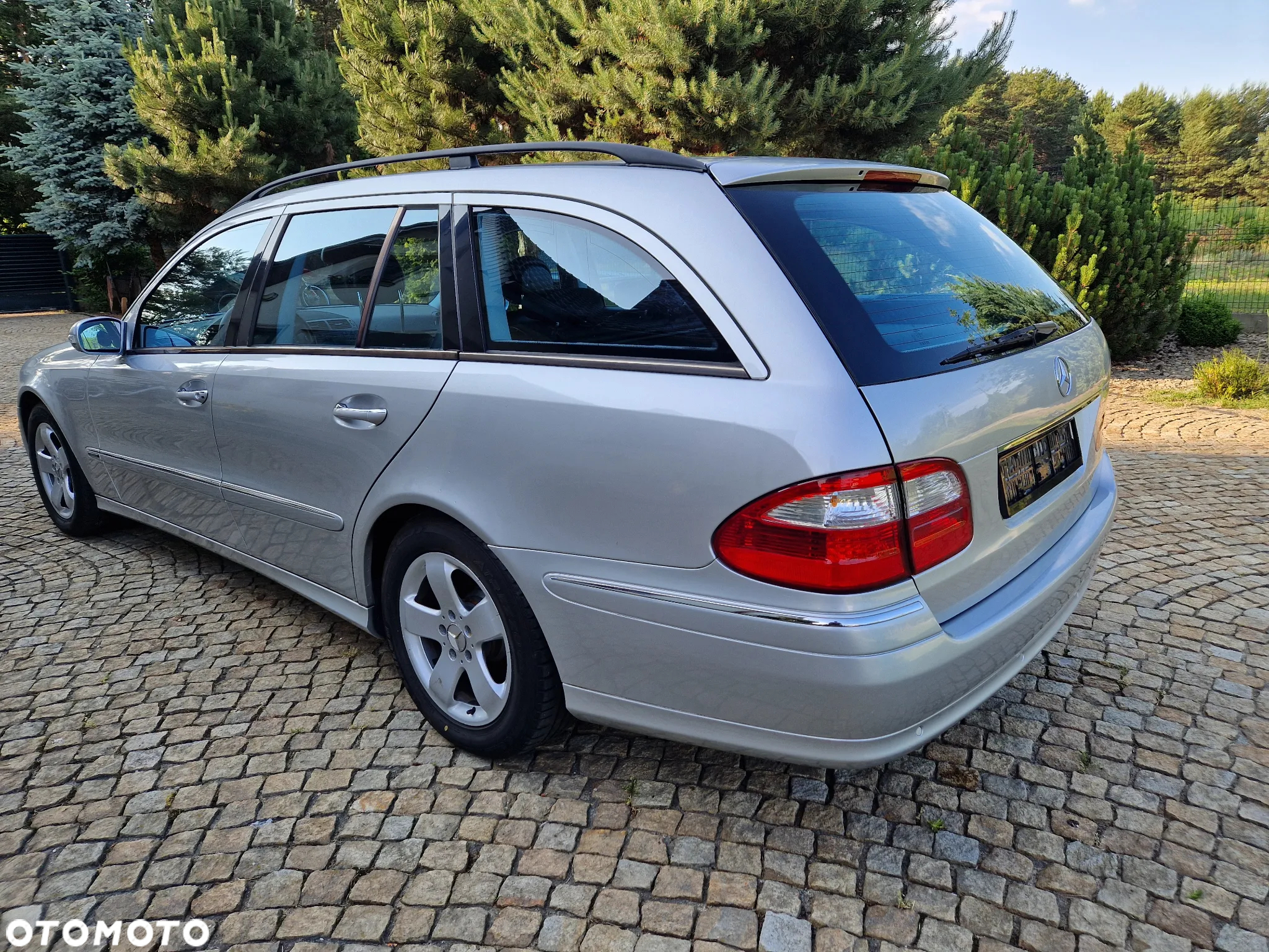 Mercedes-Benz Klasa E 220 T CDI Automatik Avantgarde - 12