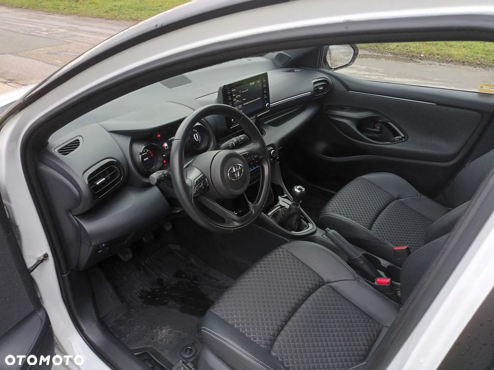 Toyota Yaris 1.5 Selection Elegant - 14
