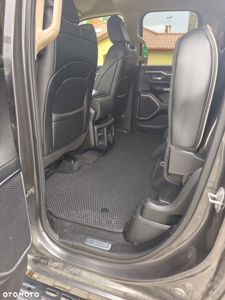 RAM 1500 5.7 Quad Cab Laramie - 11