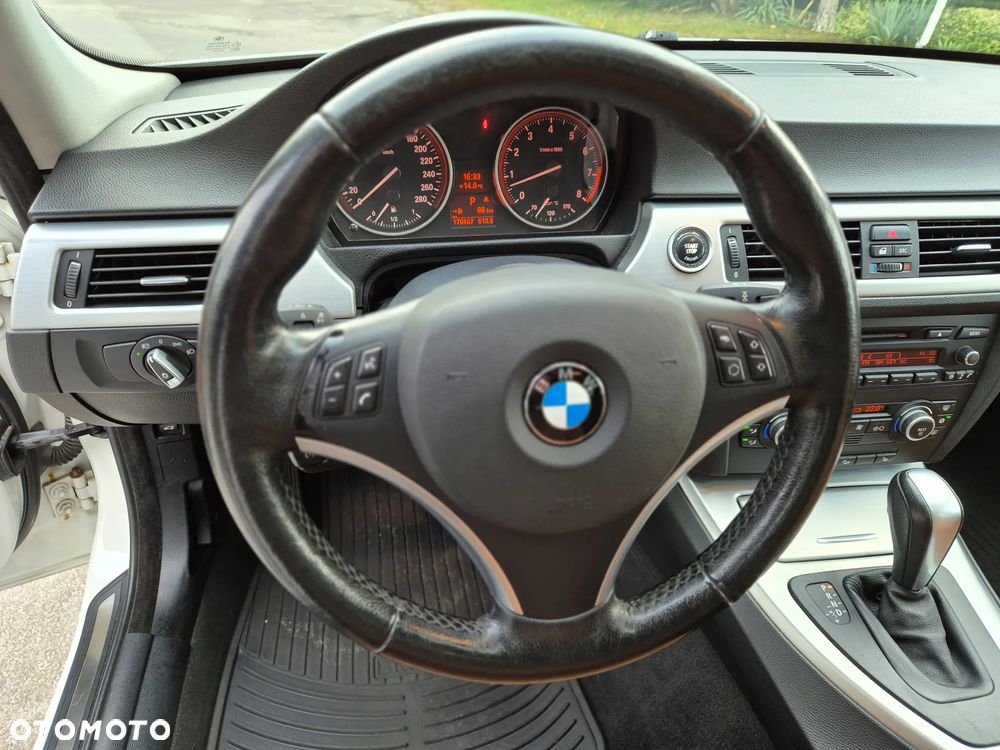BMW Seria 3 335i xDrive - 6