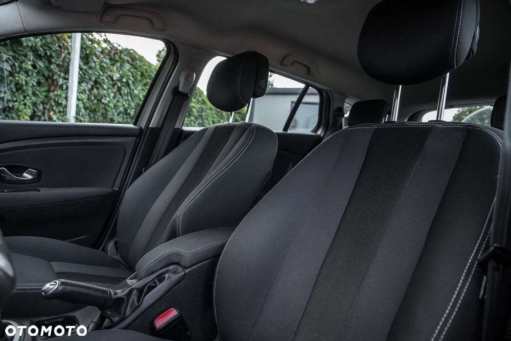 Renault Megane TCe 180 Dynamique - 17