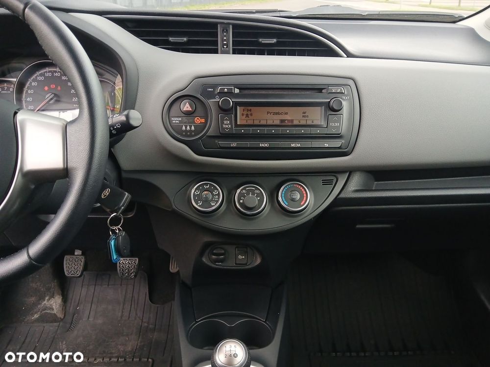 Toyota Yaris 1.0 Active EU6 - 31