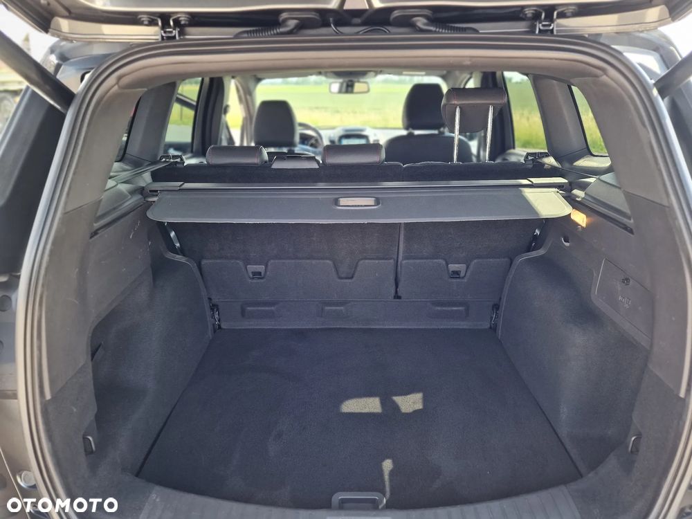 Ford Kuga 1.5 EcoBlue ST-LINE - 24