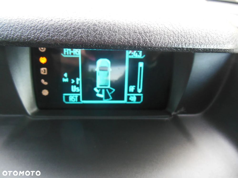 Ford Tourneo Connect 1.0 EcoBoost Start-Stop Titanium - 13
