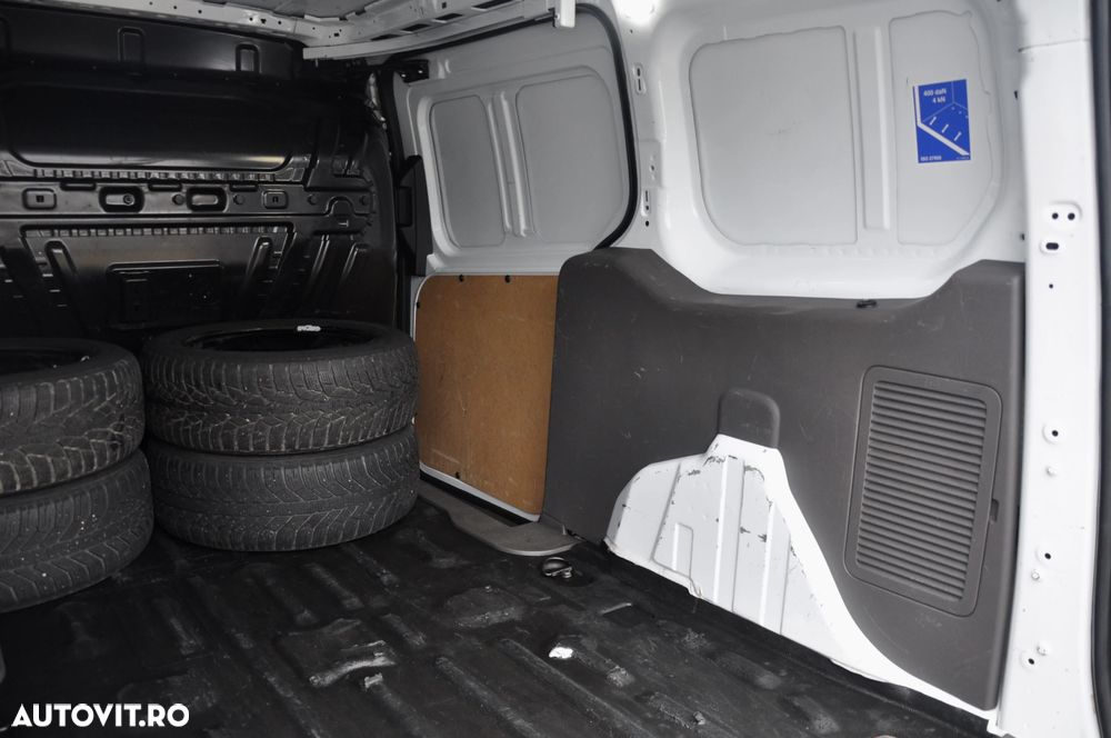 Ford Transit Connect - 10