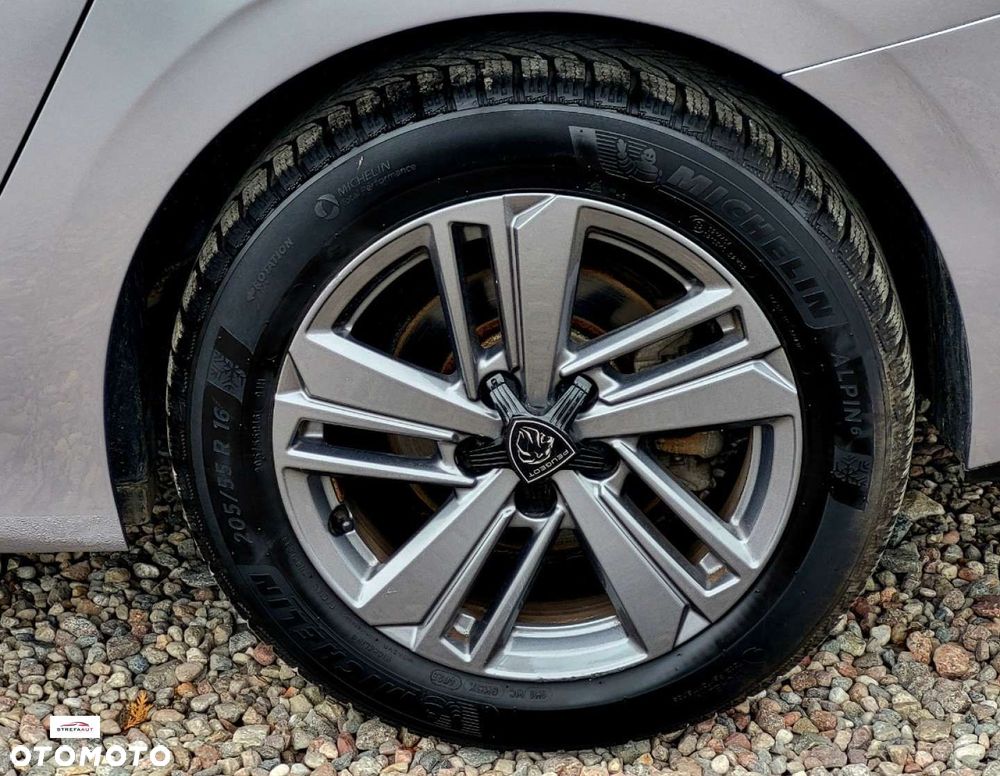 Peugeot 308 - 16