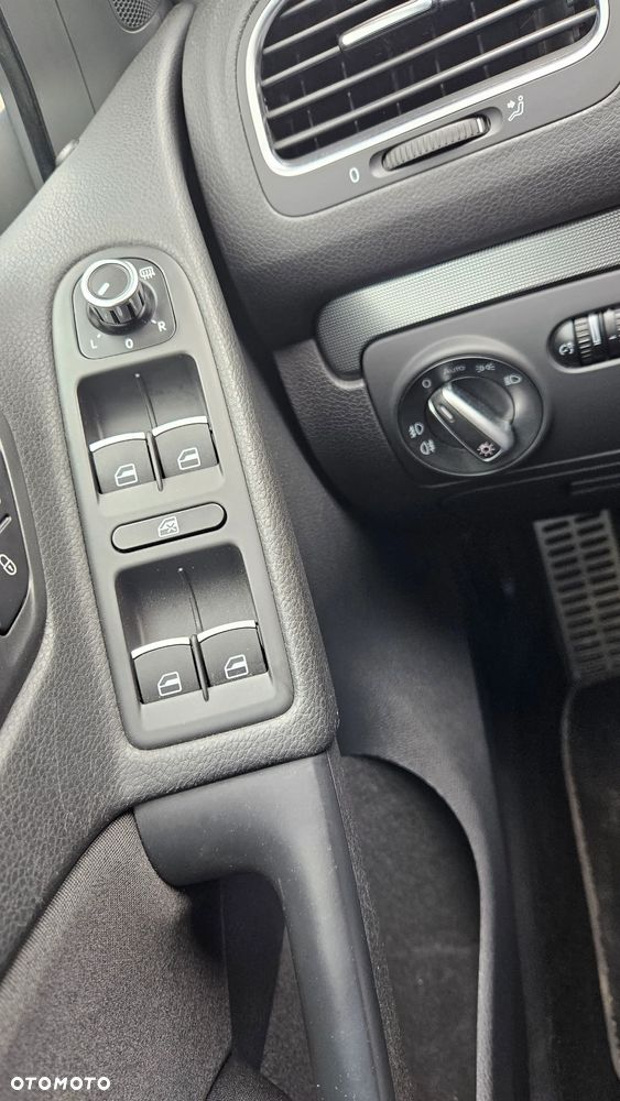 Volkswagen Golf 1.2 TSI Style - 12