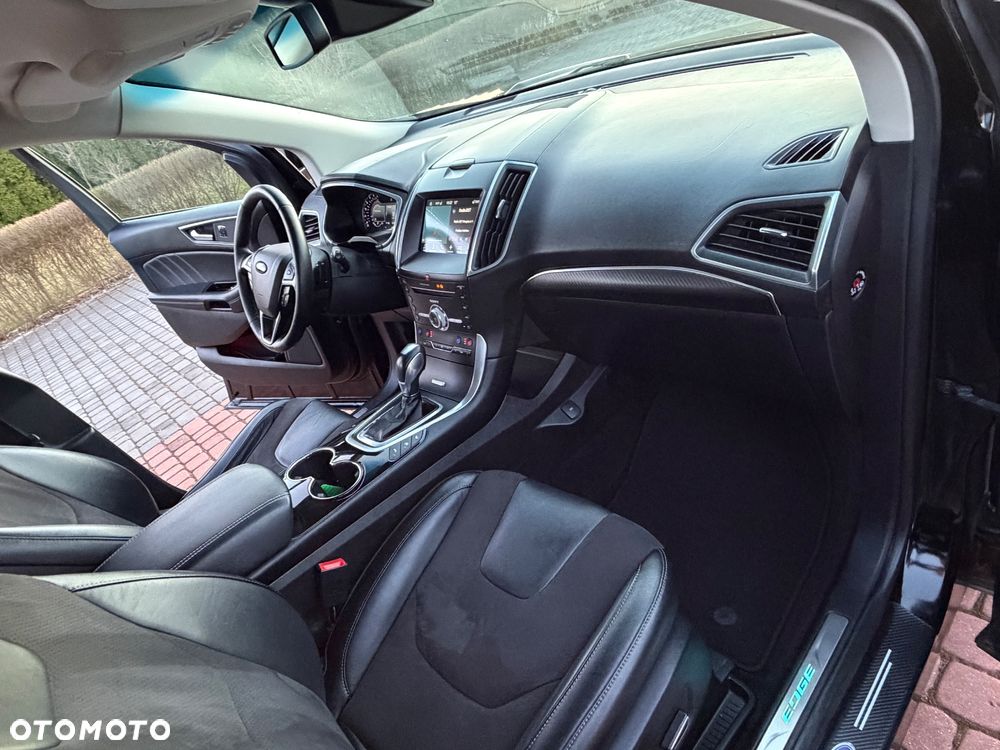 Ford Edge 2.0 TDCi Bi-Turbo 4x4 ST-LINE - 24