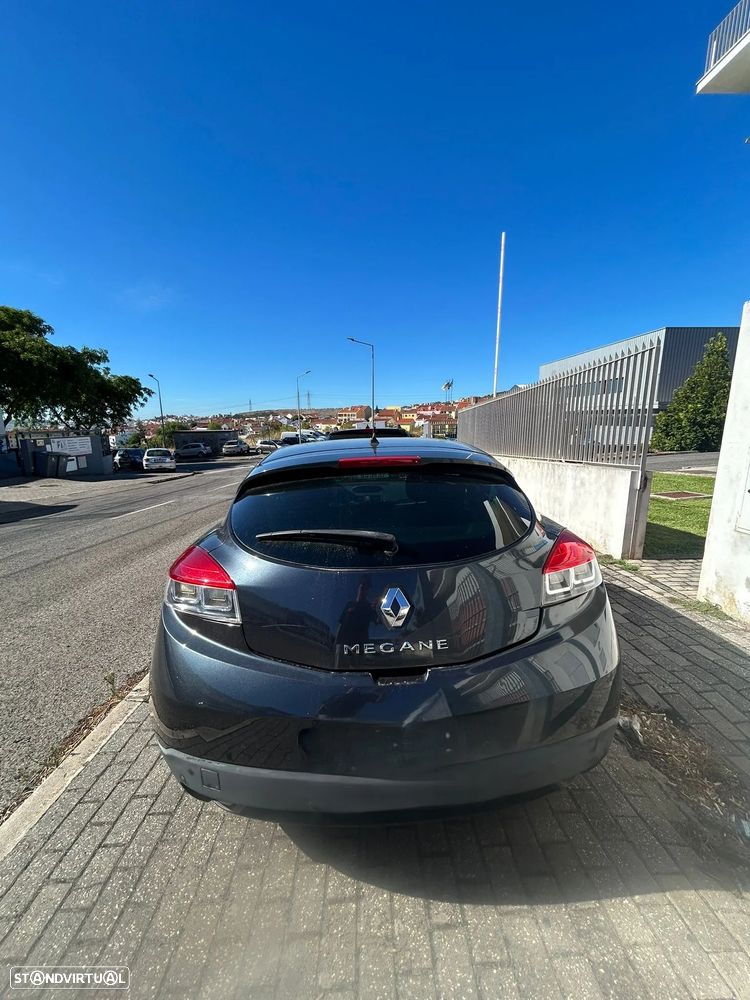 Renault Mégane Coupe 2.0 dCi Dyn. S - 2