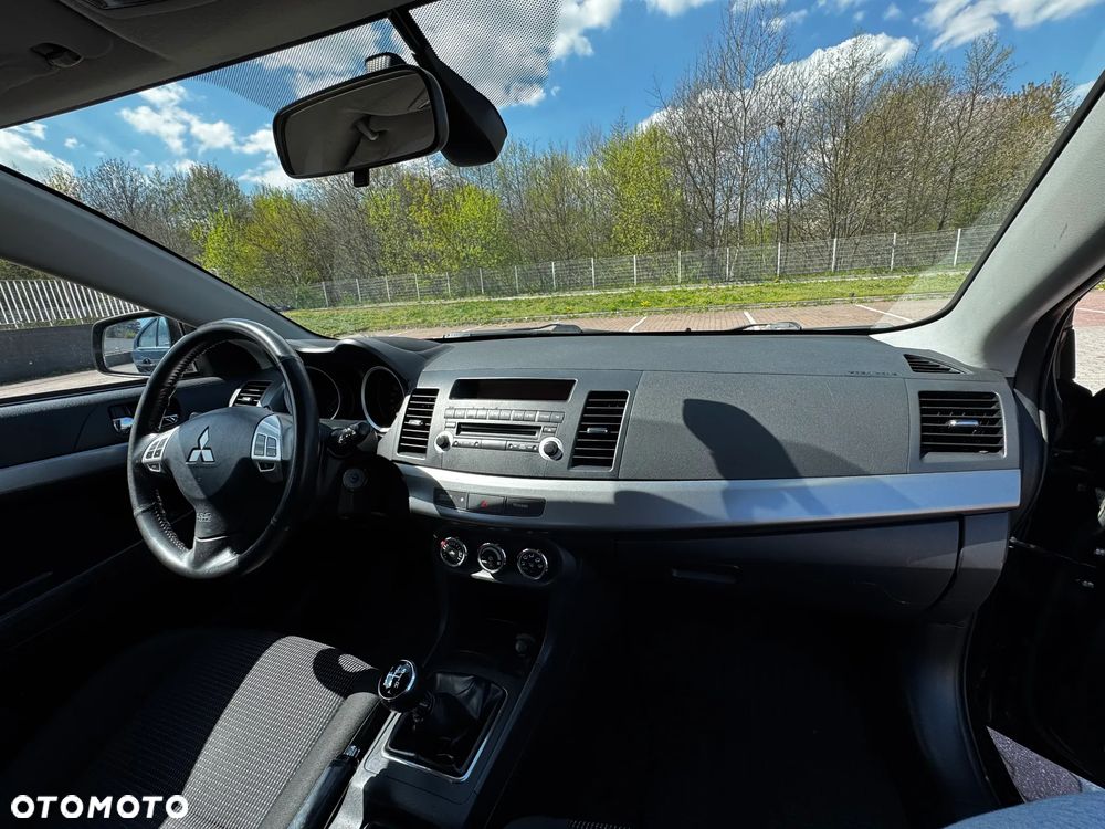 Mitsubishi Lancer 1.8 Intense - 8