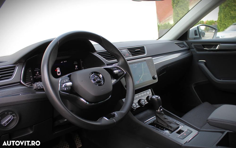 Skoda Superb 2.0 TDI DSG Style - 13