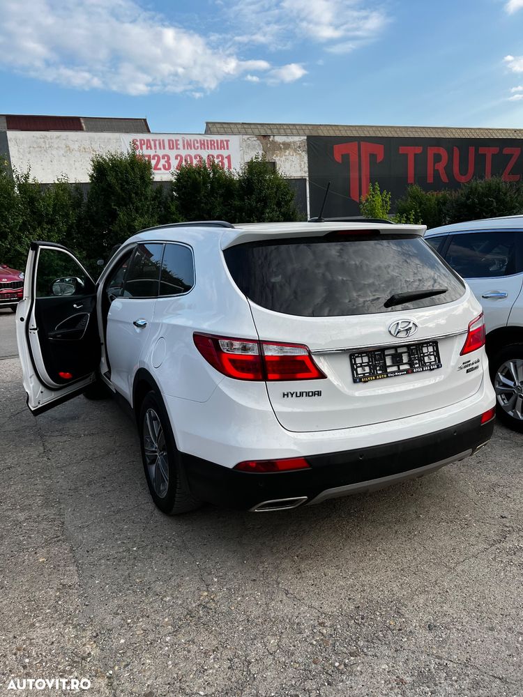 Hyundai Grand Santa Fe 2.2 CRDi ISG 4WD Aut. Luxury - 3