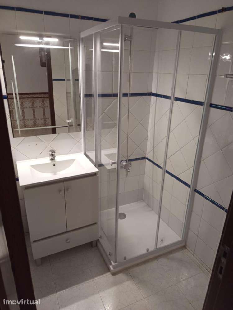 Quarto - localizado em Lisbon - Grande imagem: 3/3