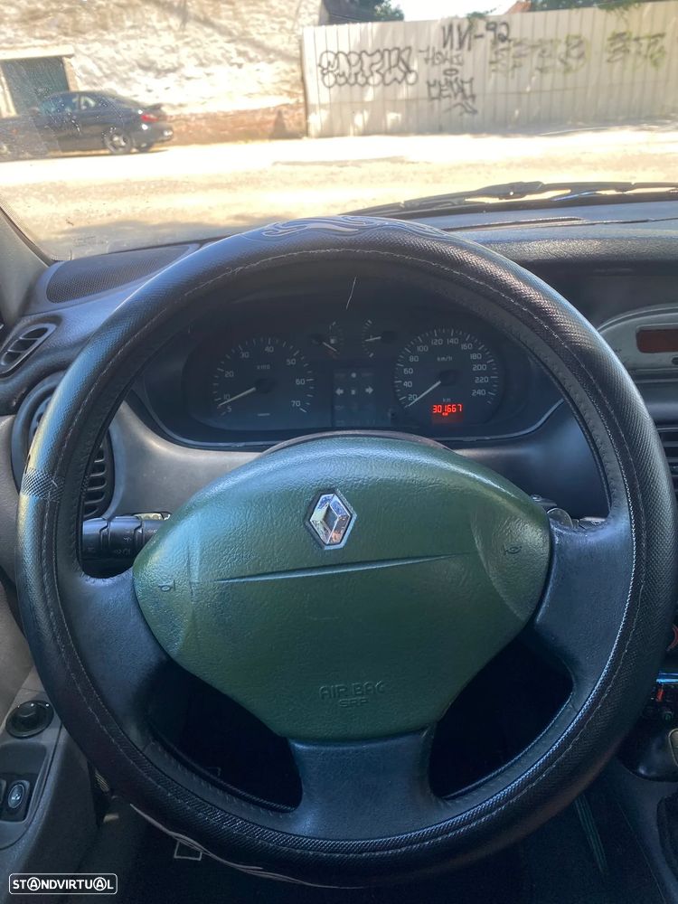 Renault Mégane 1.4 16V Sport AC - 7