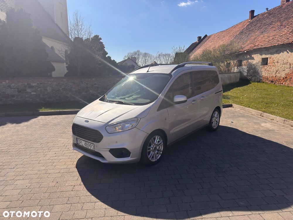 Ford Tourneo Courier 1.5 TDCi Titanium - 3