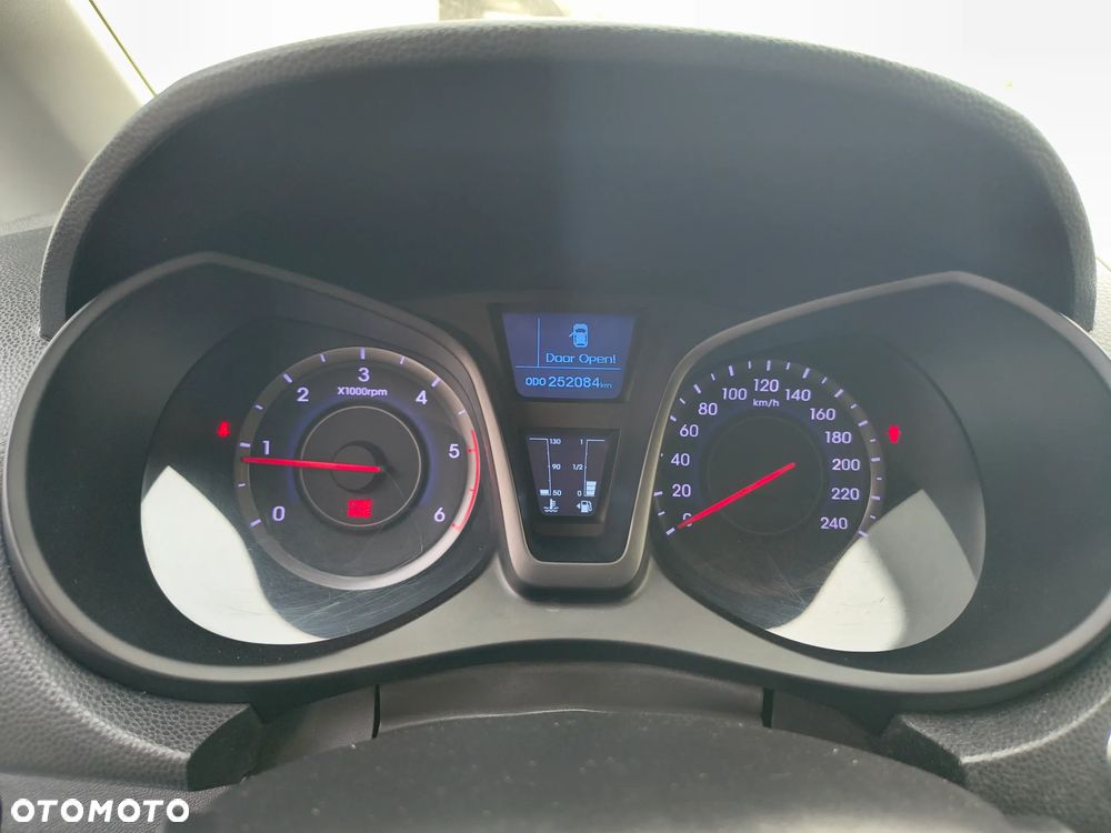 Hyundai ix20 1.4 CRDi Comfort blue - 13