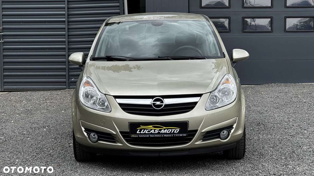 Opel Corsa - 2