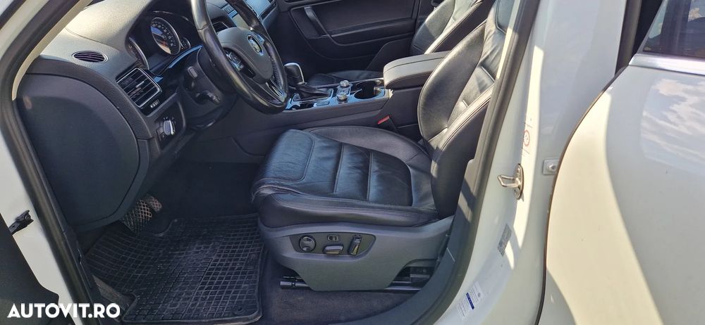 Volkswagen Touareg 3.0 V6 TDI SCR Blue Motion DPF Automatik - 32