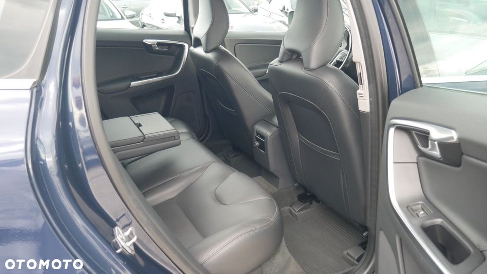 Volvo XC 60 - 16