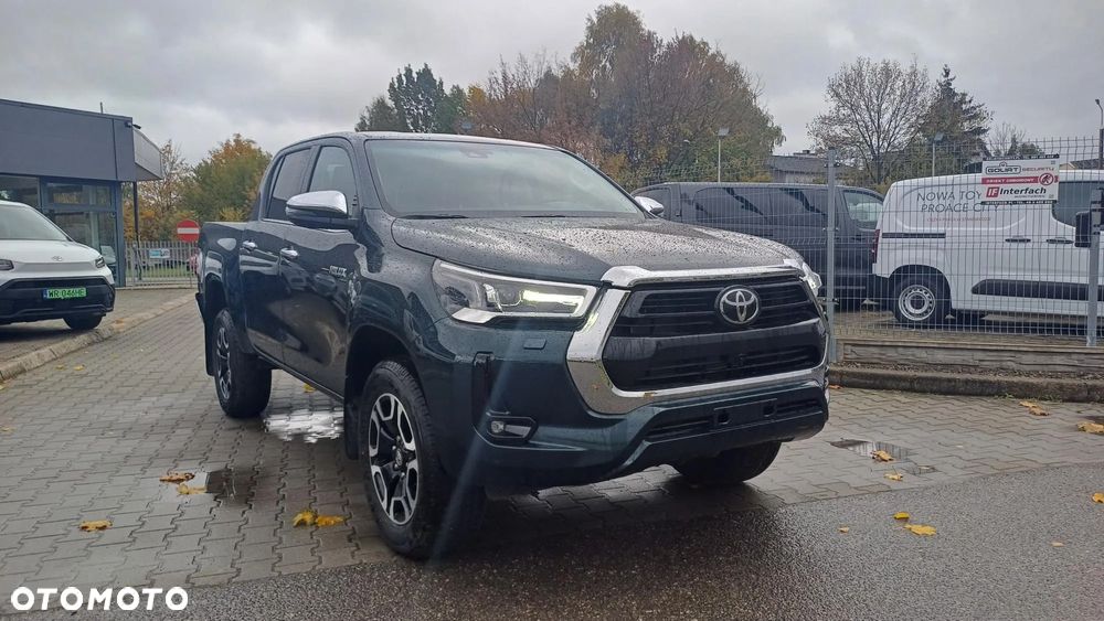 Toyota Hilux - 3