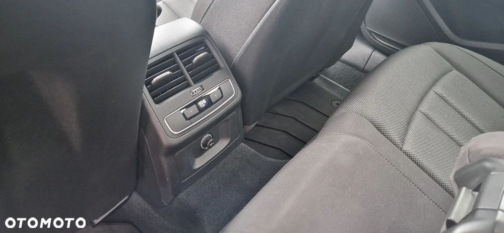 Audi A4 Limousine 40 TFSI mHEV S Line S tronic - 25