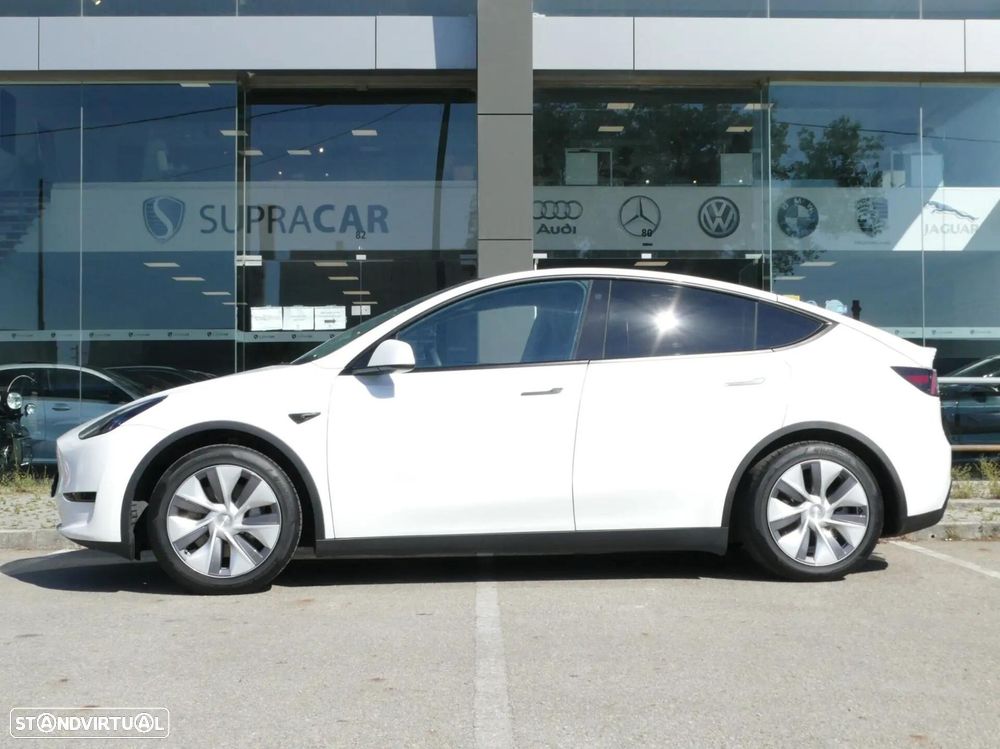 Tesla Model Y Standard - 19