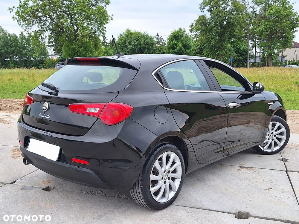 Alfa Romeo Giulietta - 4