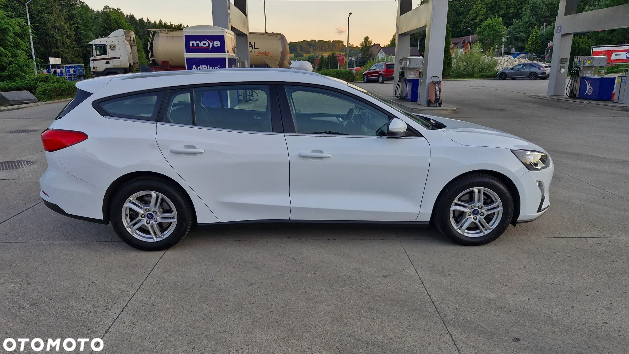 Ford Focus 1.0 EcoBoost Titanium X - 4