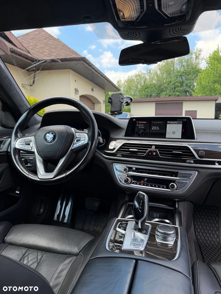 BMW Seria 7 740Ld xDrive - 13