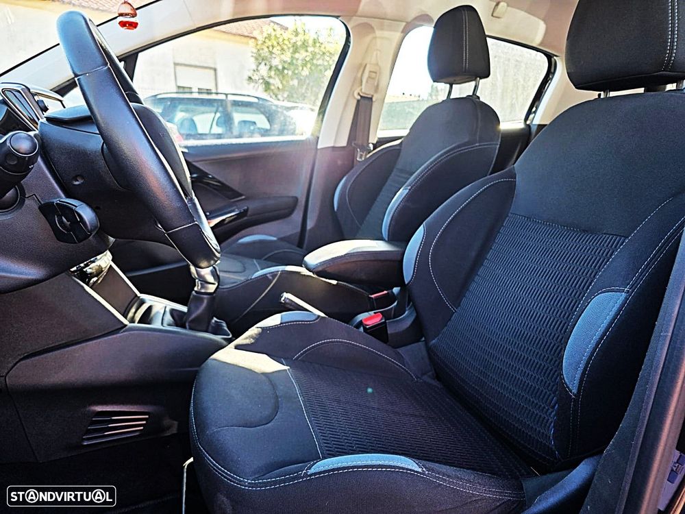 Peugeot 208 1.6 BlueHDi Allure - 10