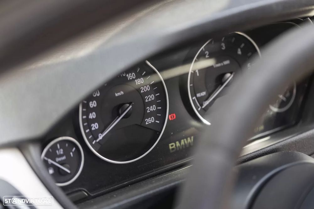 BMW 320 d Aut. - 15