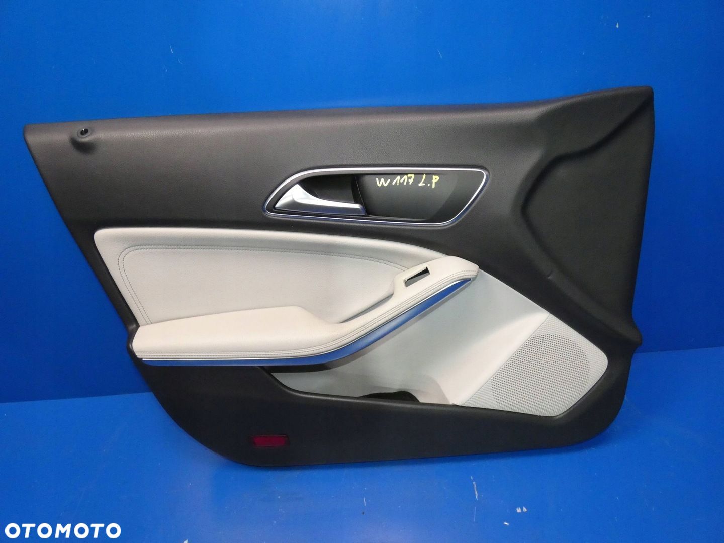 MERCEDES CLA W117 BOCZEK DRZWI LEWY PRZÓD WERSJA ANGIELSKA - 1