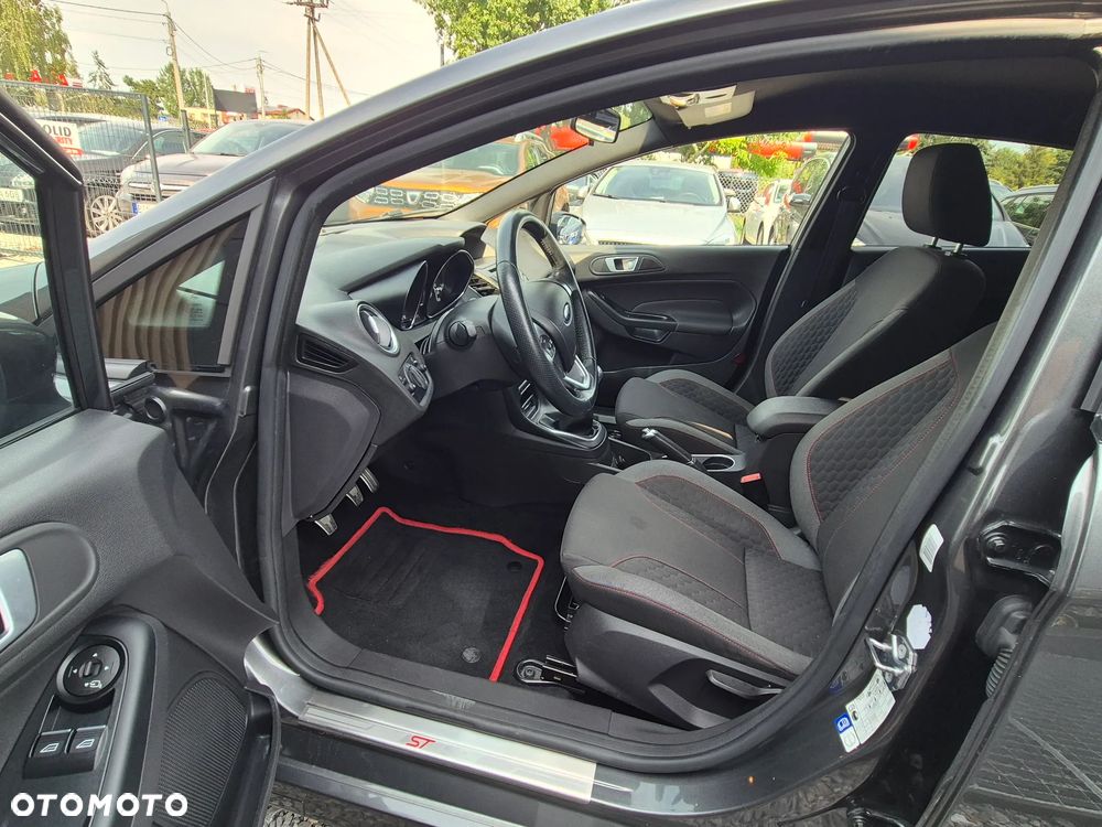 Ford Fiesta 1.0 EcoBoost STart-Stop ST-LINE - 26
