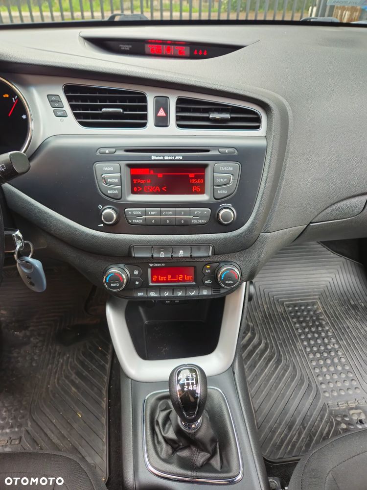 Kia Ceed 1.6 GDI L - 26